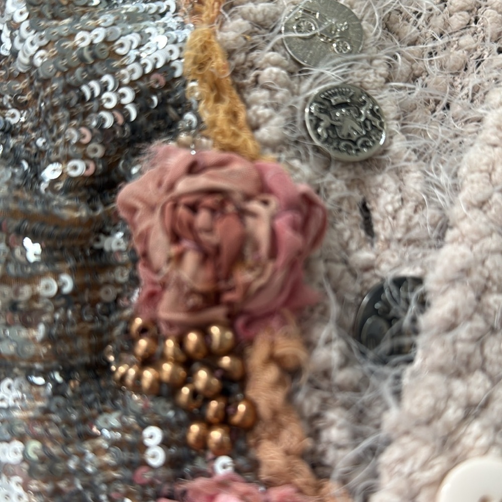 Large Boucle Cardigan Sweater Mixed Media - Picture 7 of 9